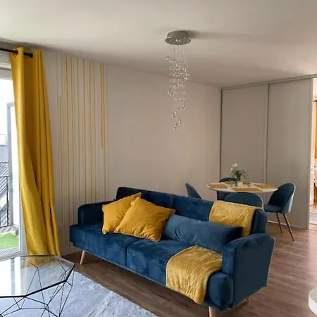 3p Gare Terrasse Et Parking Prive Apartment *