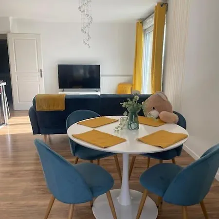 3p Gare Terrasse Et Parking Prive Apartment Franconville (Val-d'Oise)